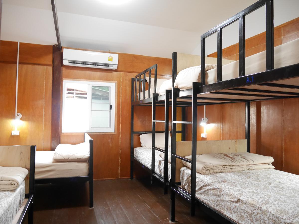 At Pier Hostel Lanta Ko Lanta Eksteriør billede