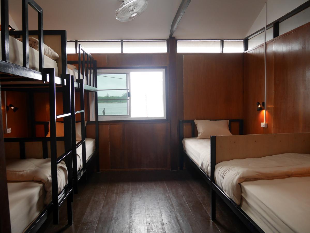 At Pier Hostel Lanta Ko Lanta Eksteriør billede