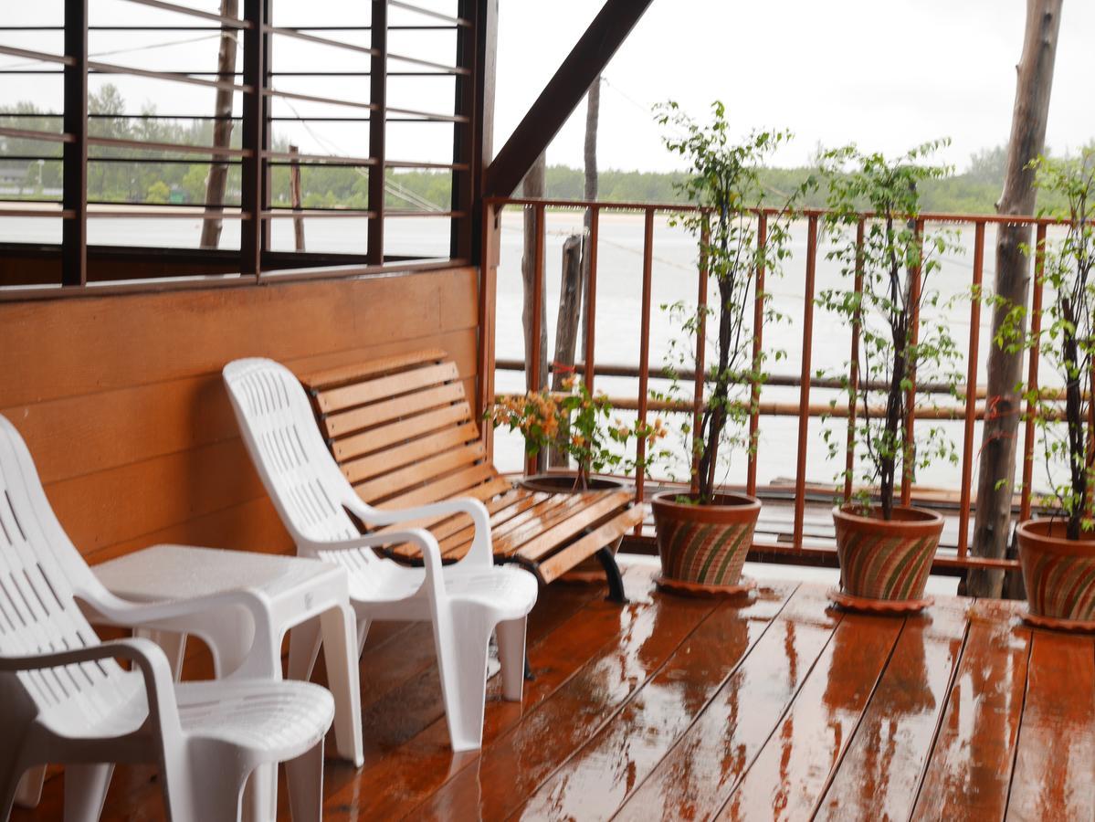 At Pier Hostel Lanta Ko Lanta Eksteriør billede