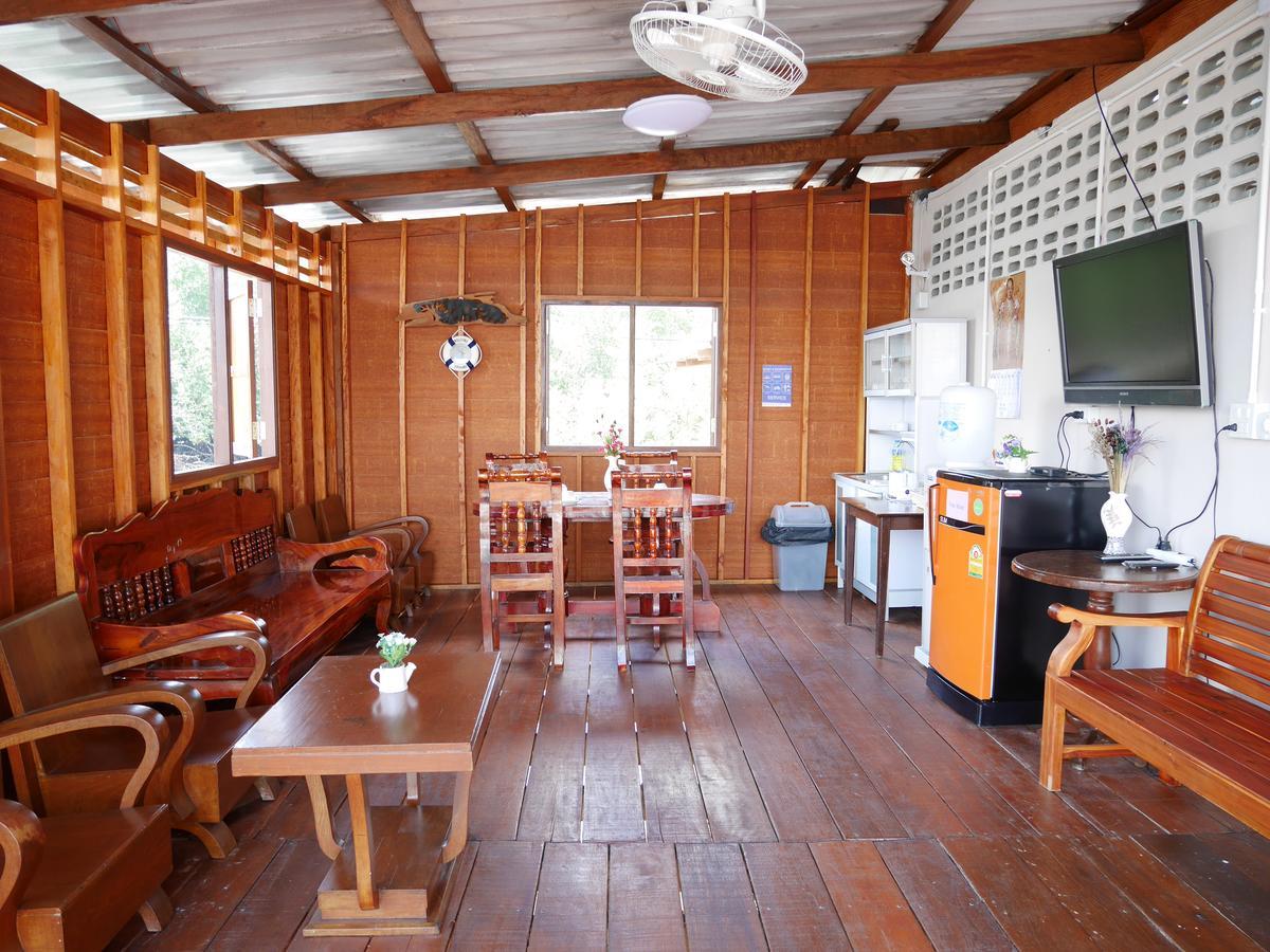 At Pier Hostel Lanta Ko Lanta Eksteriør billede